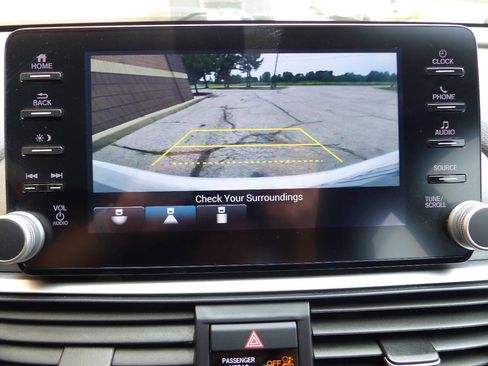 Used 2020 Honda Accord Sport image 49