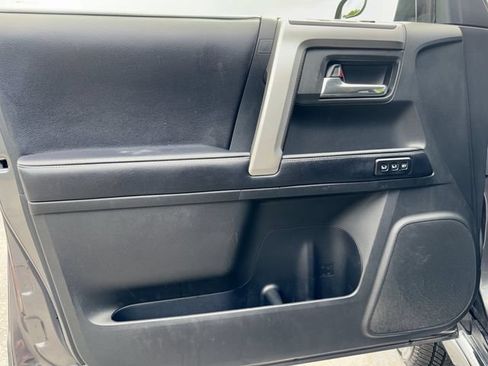 Used 2017 Toyota 4Runner Limited AWD/4WD image 12