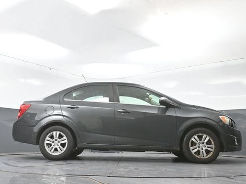 Used 2015 Chevrolet Sonic LT FWD image 18