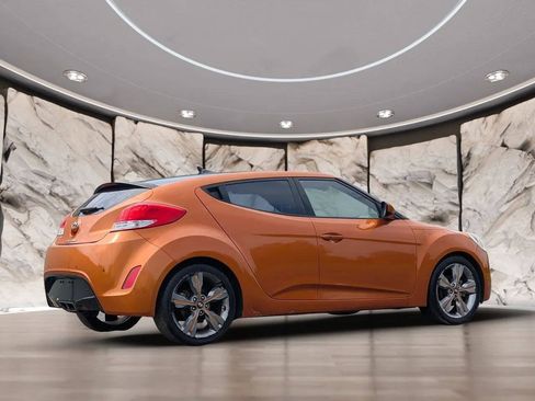 Used 2016 Hyundai Veloster w/ Option Group 03 FWD image 12