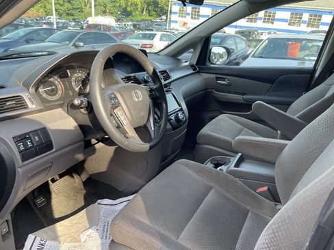 Used 2014 Honda Odyssey EX image 10