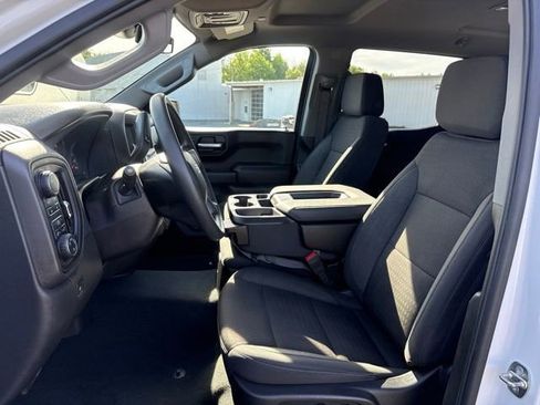 Used 2024 Chevrolet Silverado 1500 Custom Trail Boss AWD/4WD image 12