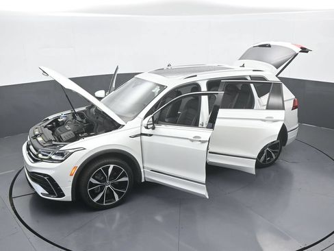 Used 2023 Volkswagen Tiguan SEL R-Line AWD/4WD image 73