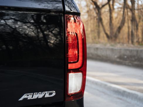 Used 2023 Honda Ridgeline Black Edition image 13