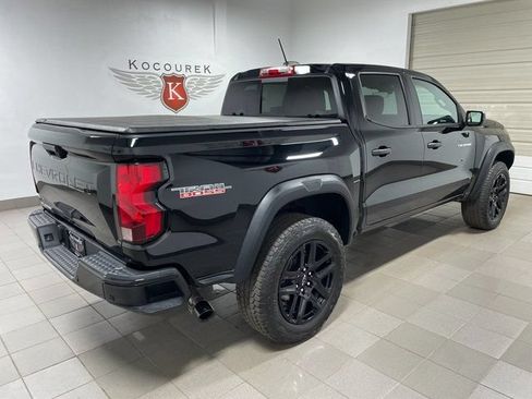 Used 2024 Chevrolet Colorado Trail Boss w/ Technology Package AWD/4WD image 6