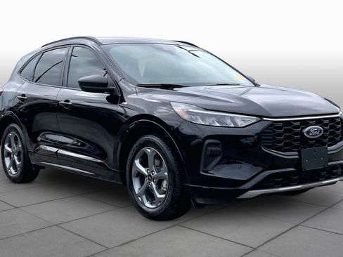 Used 2023 Ford Escape ST-Line w/ Tech Pack #1 image 3