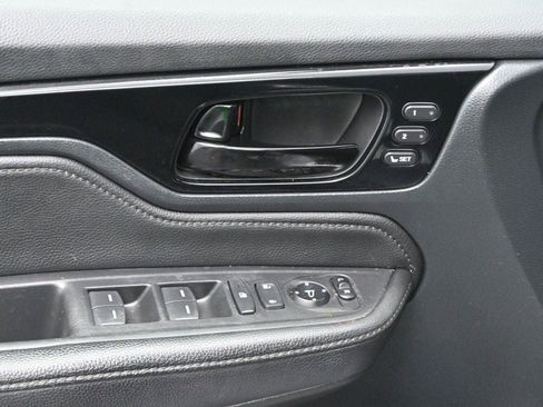 Used 2023 Honda Odyssey Touring image 12
