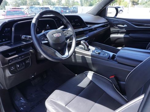 Used 2024 Cadillac Escalade Sport AWD/4WD image 18