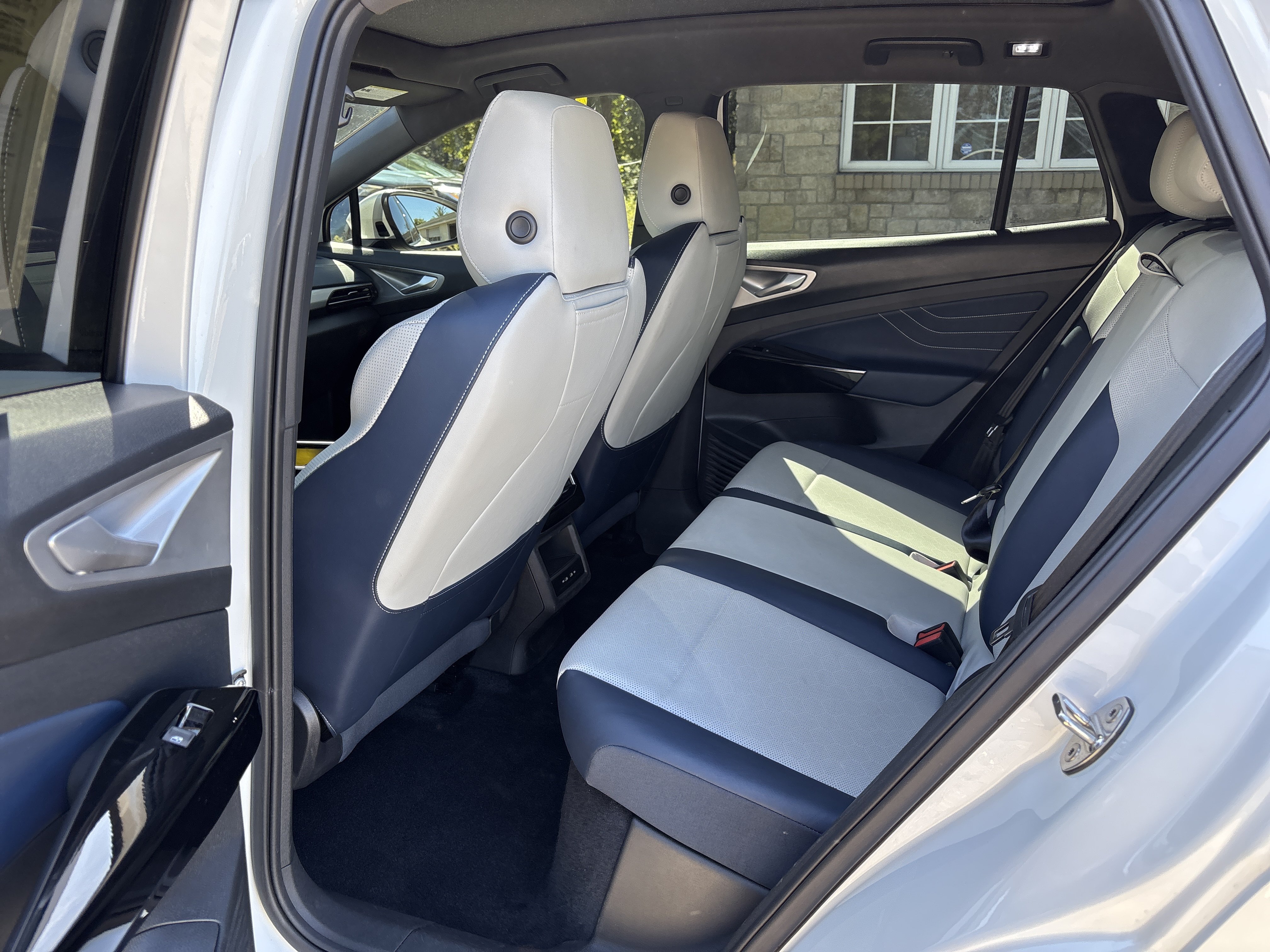 Used 2025 Volkswagen ID.4 Pro S RWD image 17