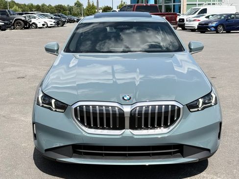 Used 2024 BMW 530i w/ Premium Package RWD image 10