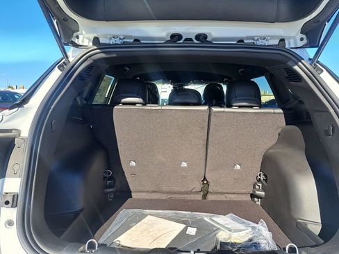 New 2026 Jeep Compass Latitude image 26