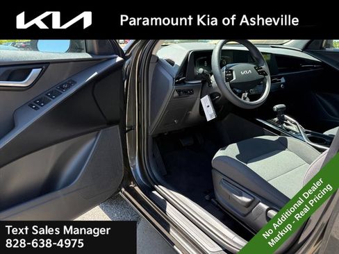 New 2026 Kia Niro LX FWD image 15