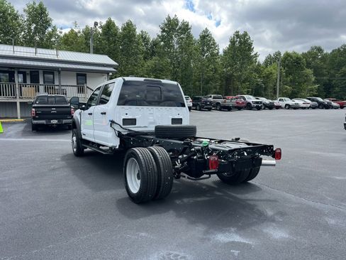 New 2025 Ford F450 XL w/ XL Chrome Package image 7