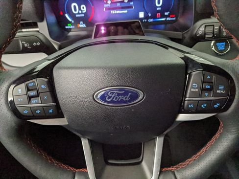 New 2025 Ford Explorer ST-Line image 17