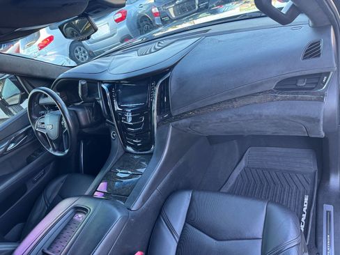 Used 2016 Cadillac Escalade ESV Platinum image 10