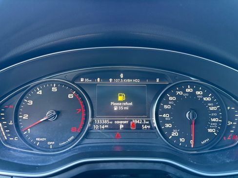 Used 2019 Audi A4 2.0T Premium image 11