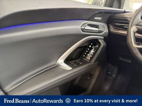 Used 2025 Audi Q5 Premium Plus w/ Premium Plus AWD/4WD image 17