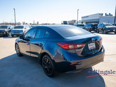 Used 2017 MAZDA MAZDA3 Sport image 3