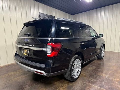 Used 2024 Ford Expedition Limited AWD/4WD image 7