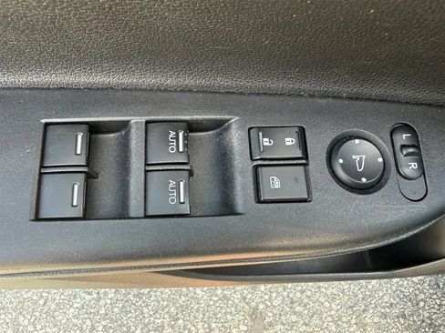 Used 2015 Honda Accord EX-L image 32