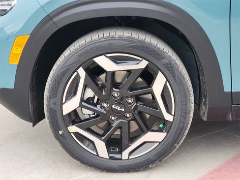 New 2026 Kia Seltos SX image 7