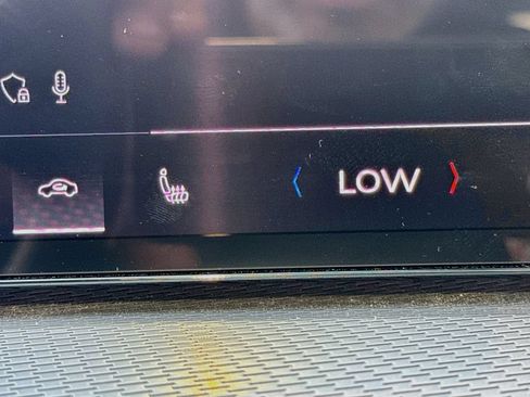 Certified 2025 Audi SQ5 Premium Plus AWD/4WD image 23