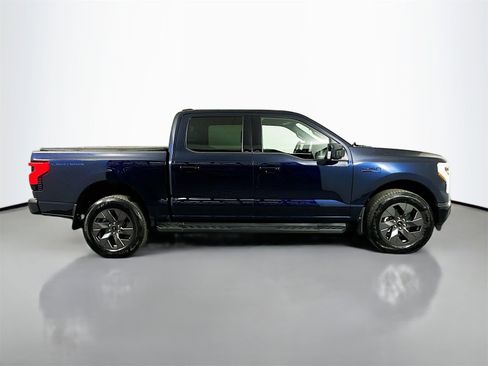 Used 2024 Ford F150 Lightning Lariat image 8