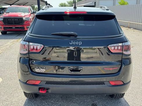 Used 2022 Jeep Compass Trailhawk w/ Sun and Sound Group AWD/4WD image 5