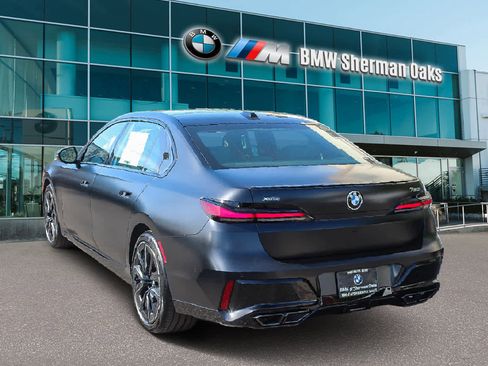New 2026 BMW 760i xDrive w/ Executive Package AWD/4WD image 6