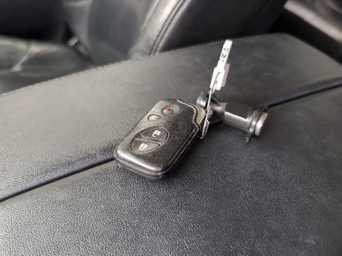 Used 2015 Lexus GX 460 w/ Premium Package AWD/4WD image 30