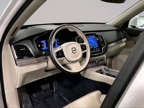 Certified 2023 Volvo XC90 B6 Ultimate AWD/4WD image 17