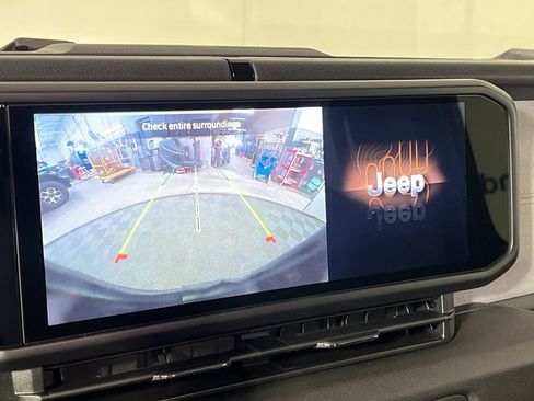 Used 2026 Jeep Wrangler Unlimited Sport AWD/4WD image 18