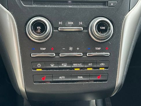 Used 2015 Lincoln MKC AWD image 26