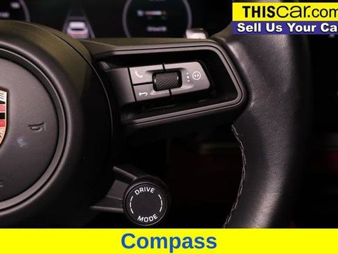 Used 2024 Porsche Cayenne image 13