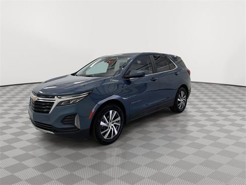 Certified 2024 Chevrolet Equinox LT w/ LPO, Floor Liner Package image 5