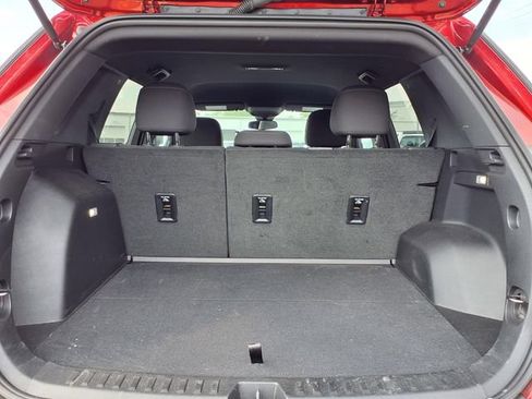 Used 2025 Chevrolet Equinox LT FWD image 20