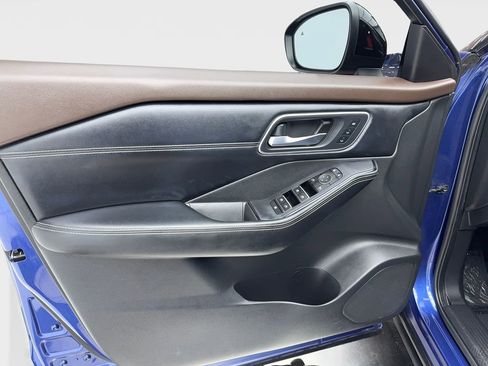 Used 2021 Nissan Rogue SL image 43