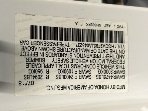 Used 2018 Honda Accord Touring image 12