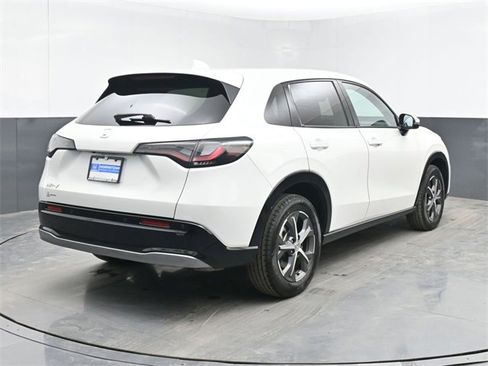Used 2023 Honda HR-V EX-L image 10