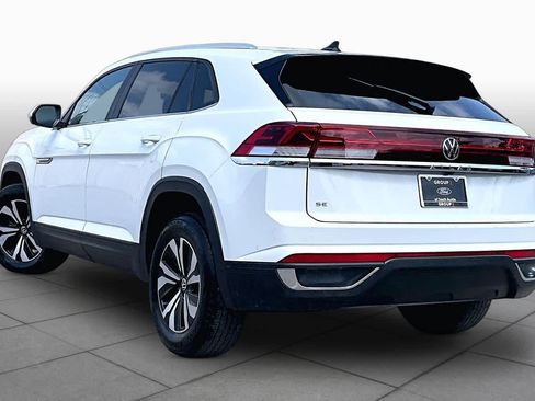 Used 2024 Volkswagen Atlas Cross Sport SE FWD image 13