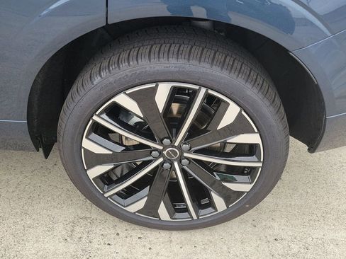 New 2026 Volvo XC60 T8 Ultra w/ Protection Package Premier AWD/4WD image 5