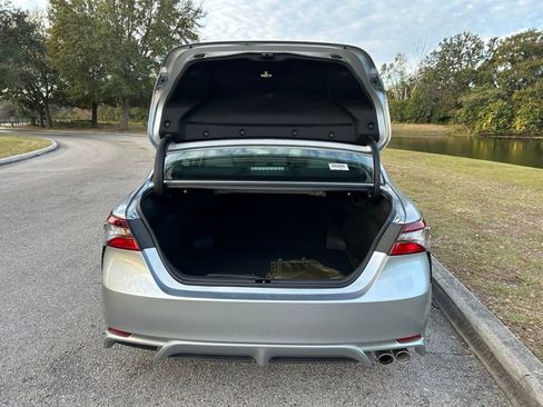 Used 2023 Toyota Camry SE image 10