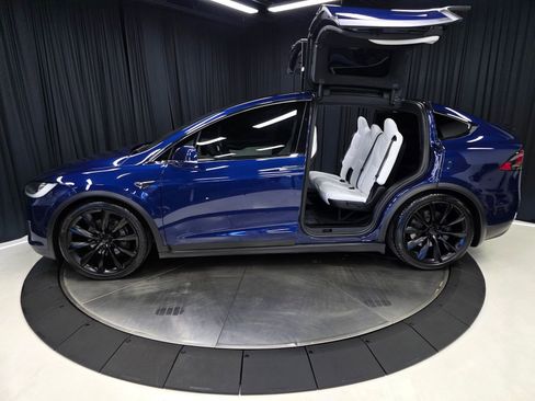 Used 2018 Tesla Model X 100D AWD/4WD image 19