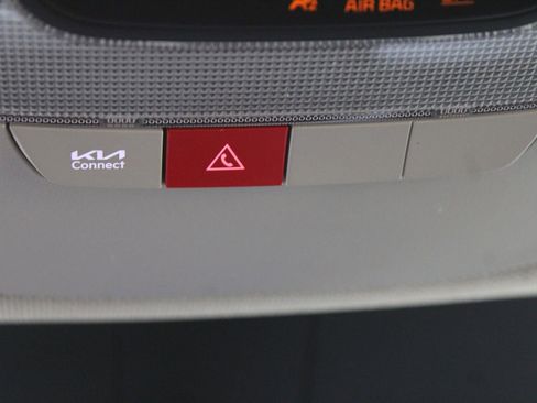 New 2026 Kia Sorento LX FWD image 46