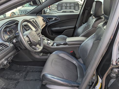 Used 2015 Chrysler 200 S w/ Navigation & Sound Group I FWD image 13