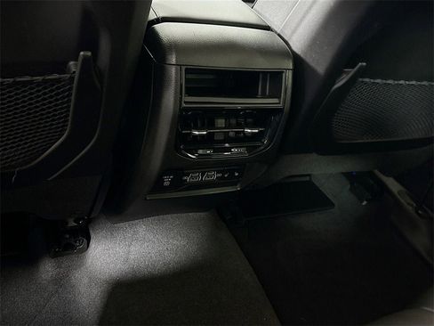 Used 2024 Jeep Grand Cherokee Limited image 18