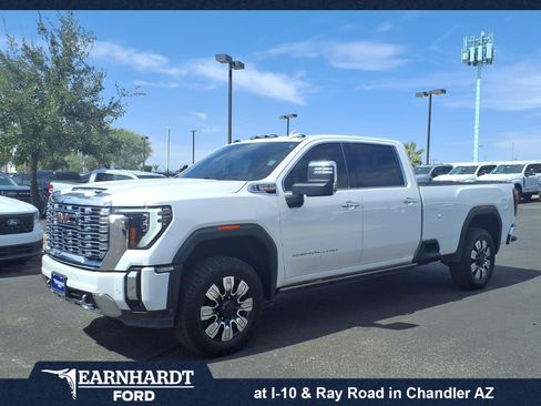Used 2024 GMC Sierra 3500 Denali w/ Technology Package AWD/4WD image 1