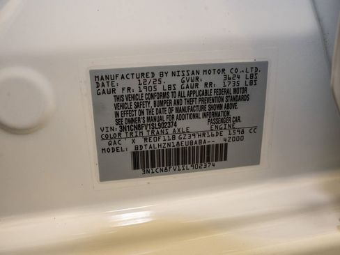 New 2025 Nissan Versa SR w/ Trunk Package image 19