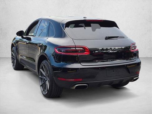 Used 2018 Porsche Macan Sport Edition AWD/4WD image 7