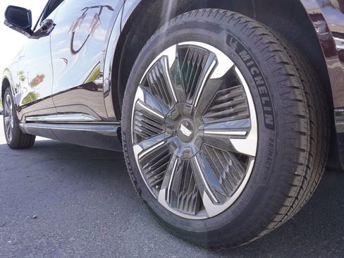 New 2025 Cadillac Escalade IQ Sport 1 w/ Smart Trailering package image 6